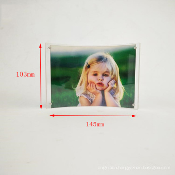 Curved Clear Acrylic Photo Frame Manufacturer Supplies Economic Magnetic Acrylic Photo Frame With Customizable Size
